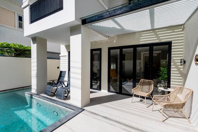 5BR Modern Luxury Pool Villa Patong TPSV140