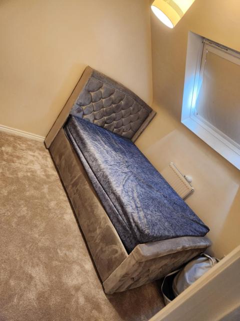 69 swan lane