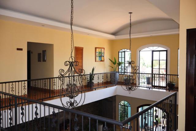 Hotel León Inn