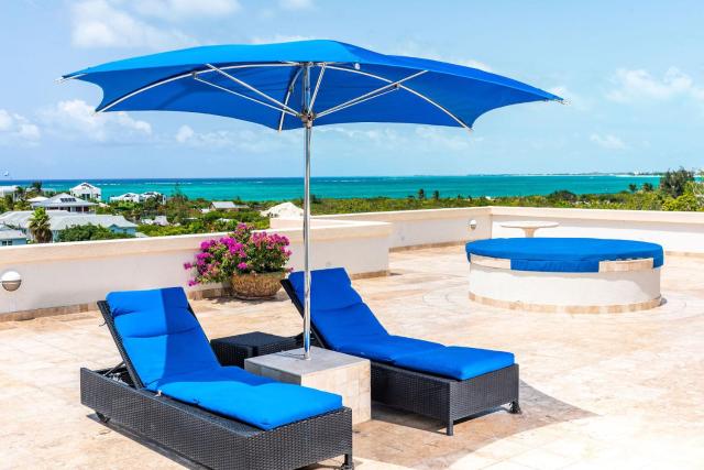 Hidden Haven I - Studio for 4 Near Beach