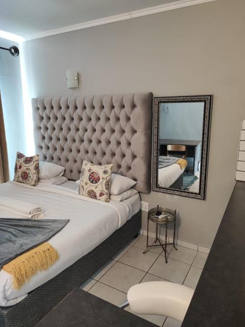 A47 self catering apartment inside Bains Lodge