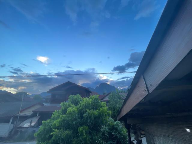 Outland Hostel Vang Vieng