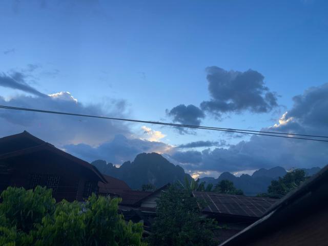 Outland Hostel Vang Vieng