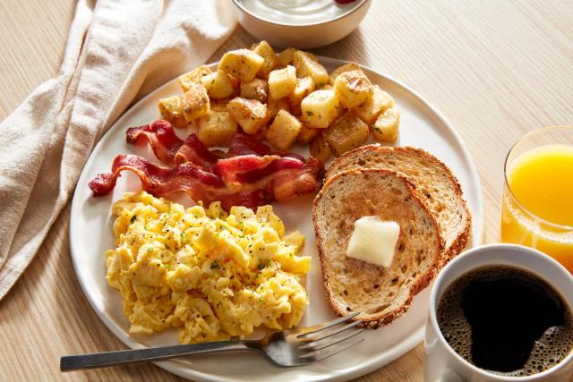 Holiday Inn & Suites San Mateo - SFO by IHG