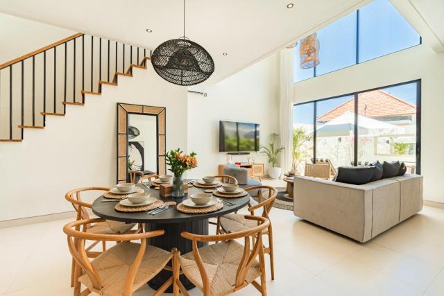 Luxe 2BR Pool, Netflix, Wifi 200MPBS, 8min BEACH