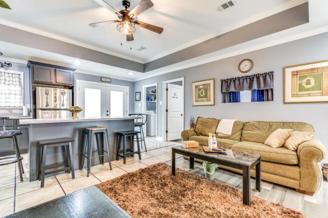 8 Mi to Dwtn Little Rock - Home w/ Fenced Yard!