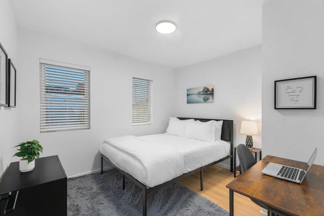 The Cloudbreak Townhome - 88 Walkscore!