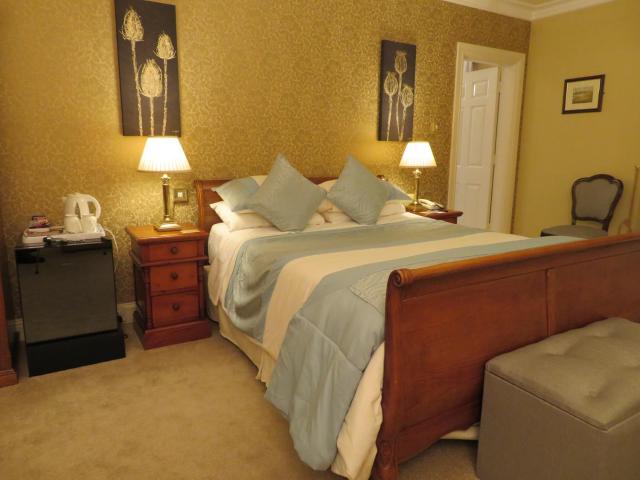 Brook Manor Lodge