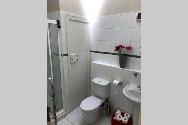 Large Three Bed with Lough Atalia Views