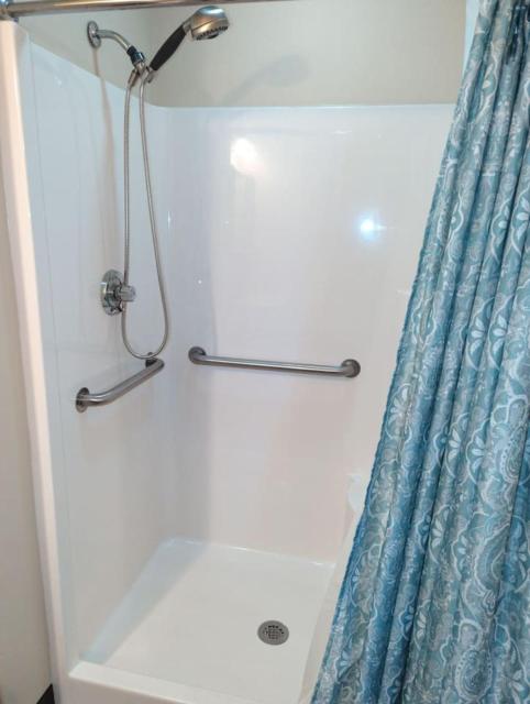 Waterloo Suites Queen 1