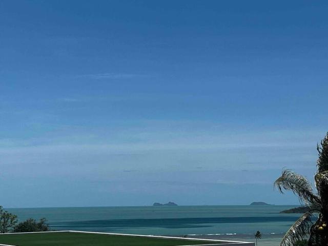 Spectacular 95sqm Sea View, Gym and Pool facilities