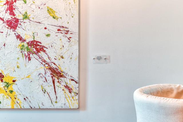 Skylife Art Gallery Loft - Riverfront Art Sanctuary