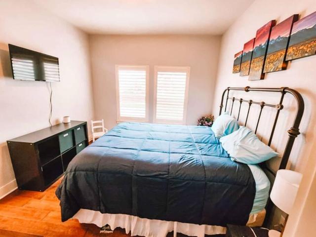 Large Pet Friendly Home near the Broadmoor