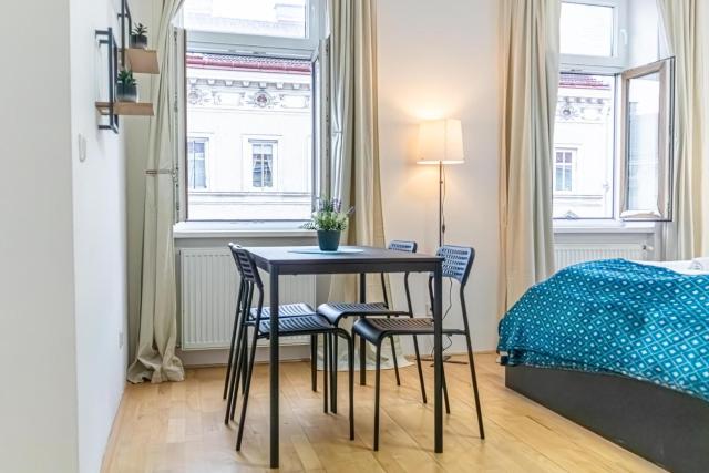 Affordable 2BR Apt Near Wiener Stadthalle