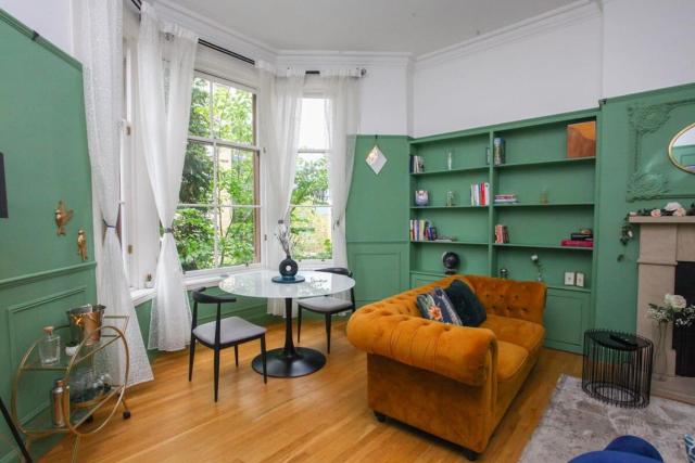 Lovely spacious 2 Bed Flat