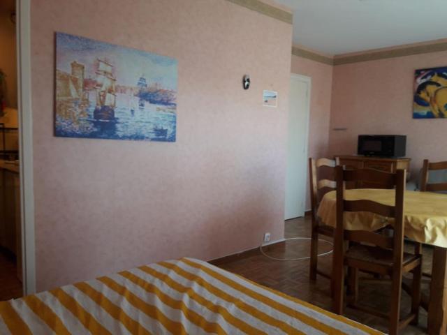 Appartement avec terrasse - Calme et soleil - Proche de la plage