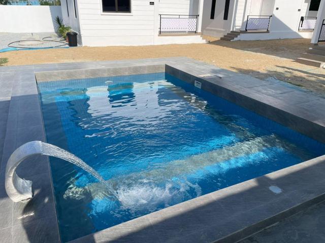 Beachside Family Cottage with 3 Bedrooms pool WiFi and Netflix - Relax and Unwind by Zulanies The Pool Cottage