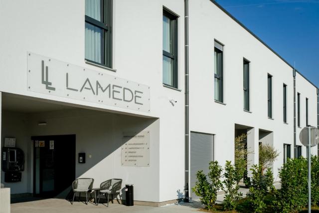 Lamede SELF CHECK-IN