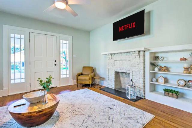 Modern Chateau Remodeled Home Close to Downtown