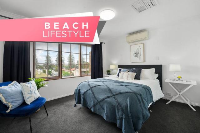 Sapphire by the Sea - Beach Family Modern