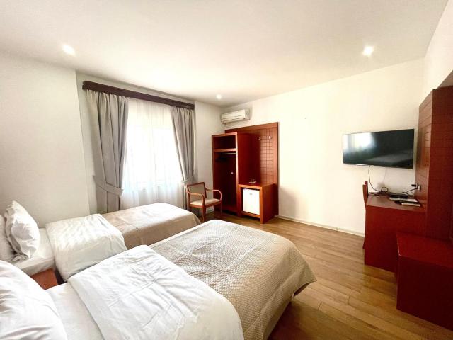 City 5 Hotel