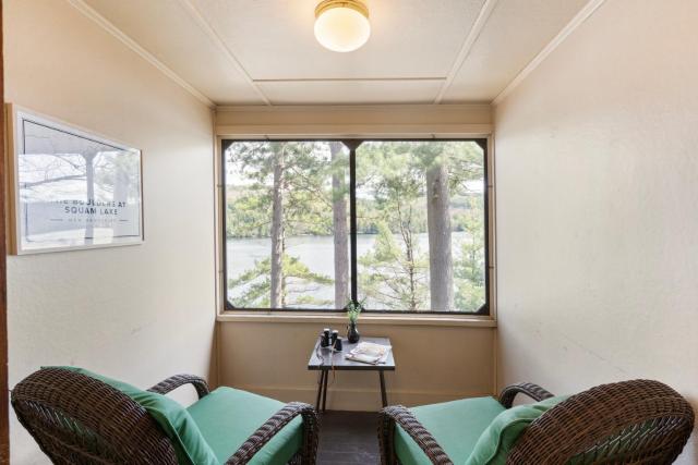 Squam waterfront 2 bed 2 bath (Suite 9)