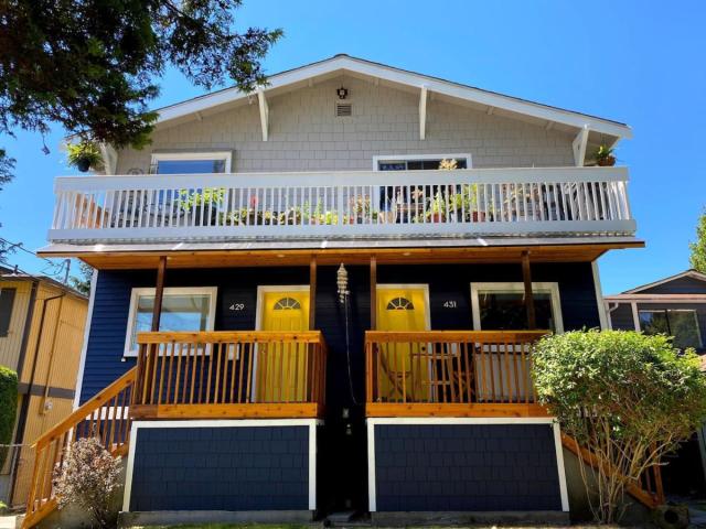 Cozy Unit with Porch near Arboretum and Transit