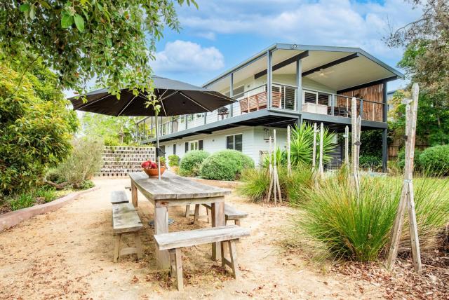 Evans Beach Retreat