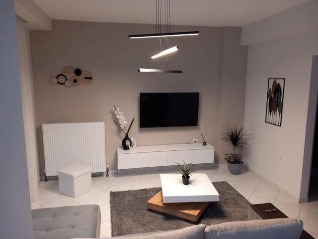 Elite Apartment Larisa