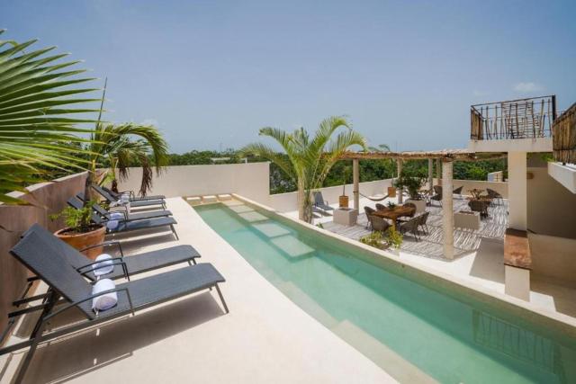 Koos Tulum Hotel