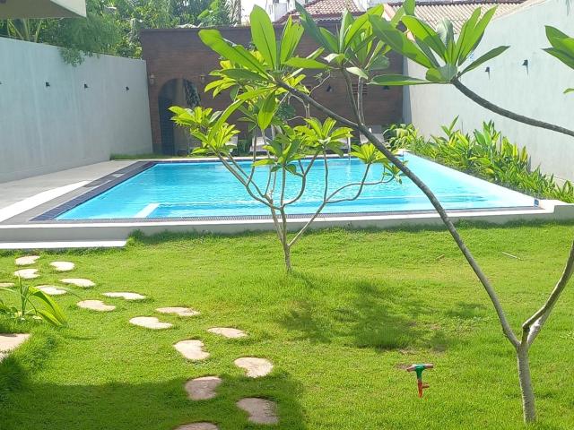Ocean View tourist guest house at Negombo beach near the airport