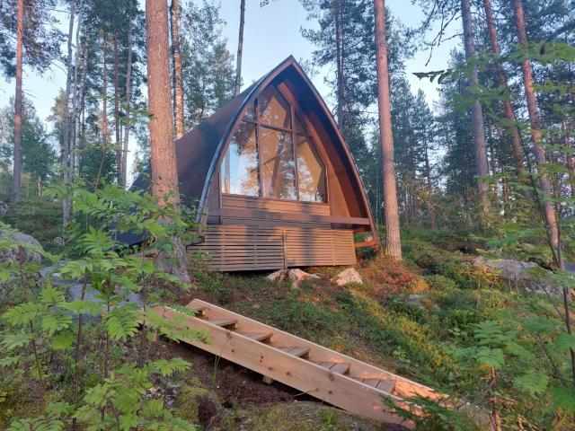 Private Lakefront Dome Cabin Sauna & Breakfast Lumous