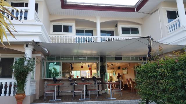 East Shore Pattaya Resort