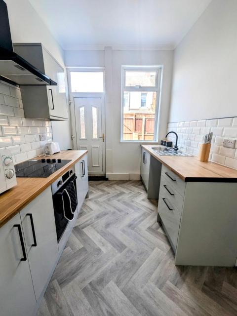 Charming 4-Bedroom Retreat in Blyth