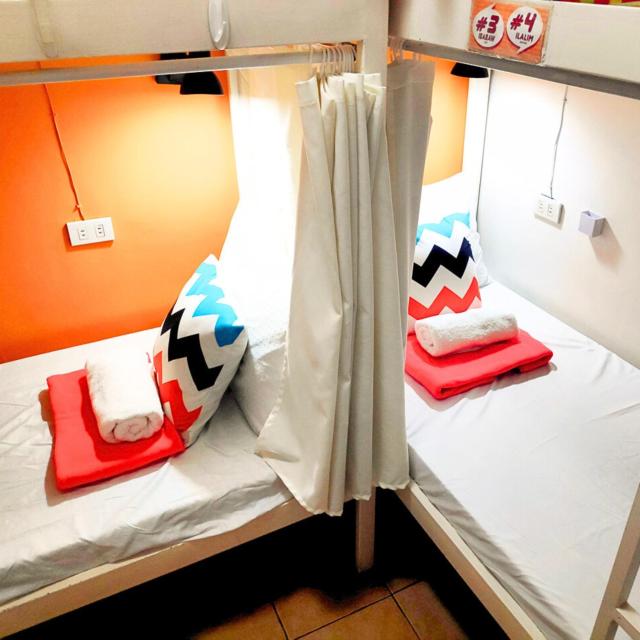Crossroads Hostel Manila