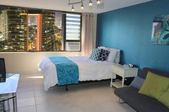 30th Fl King Bed View Studio