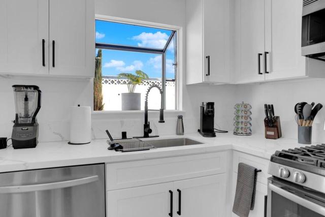 Vegas Bliss near The Strip - Pet & Family Friendly