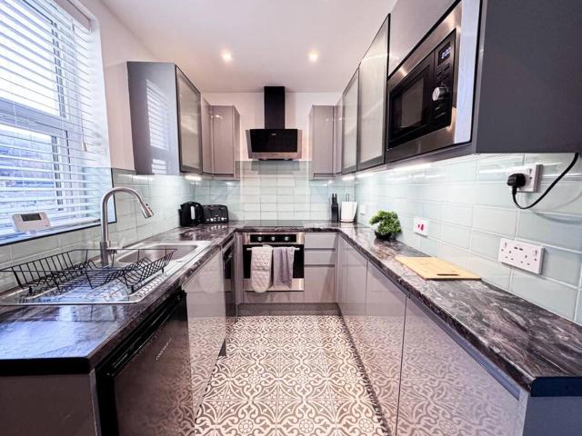 Four Bedroom House By Brookland Stays Serviced Accommodation Short Lets Manchester With Free WiFi