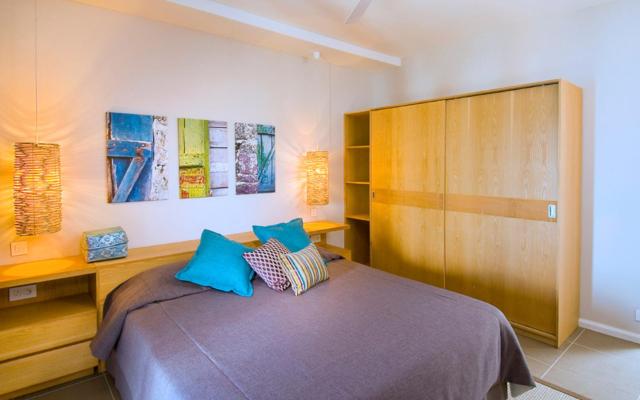 Beachfront villa BALADIROU ,3 bedroom in Calodyne, private pool