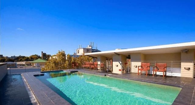 Chippen 324 with pool and gym Self- catering