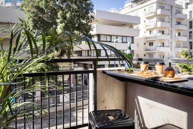 Silicate - by Loginn Tel-Avivian hotels