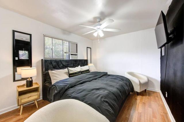 1 Bedroom Getaway in Houston