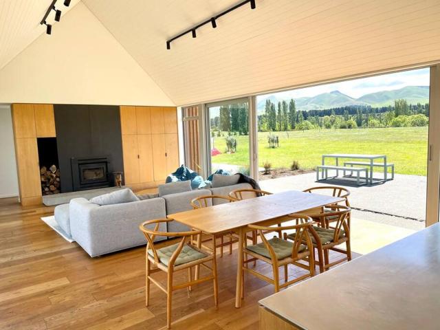 Luxury Country Retreat Te Whare Waipara