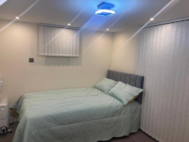 Newly Built Private Ensuite Room