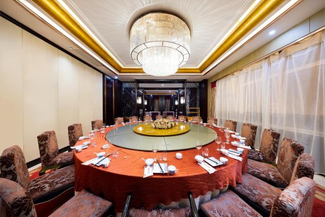 Holiday Inn Express Zhengzhou Airport by IHG