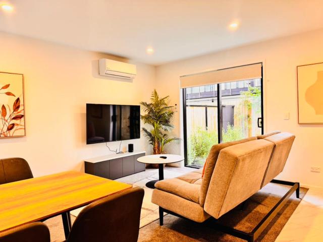 City Stadium Stay CBD Apartment A, CHC