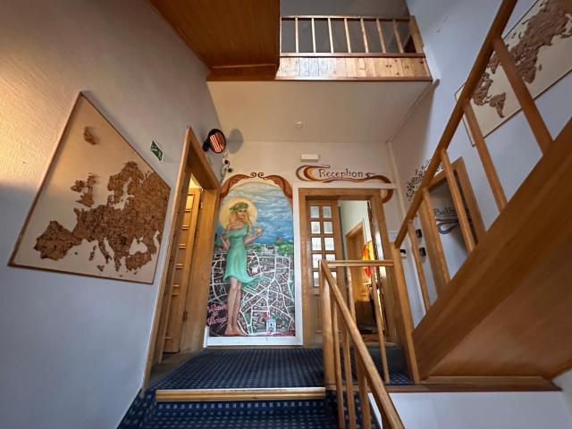 25 Hours Hostel