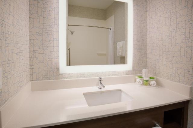 Holiday Inn Express & Suites Pahrump by IHG