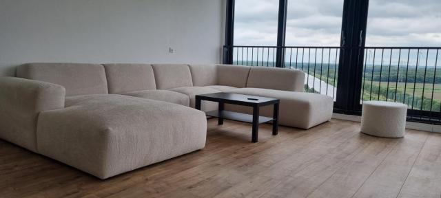 Luxe Penthouse Met Panorama Uitzicht Op Natuur