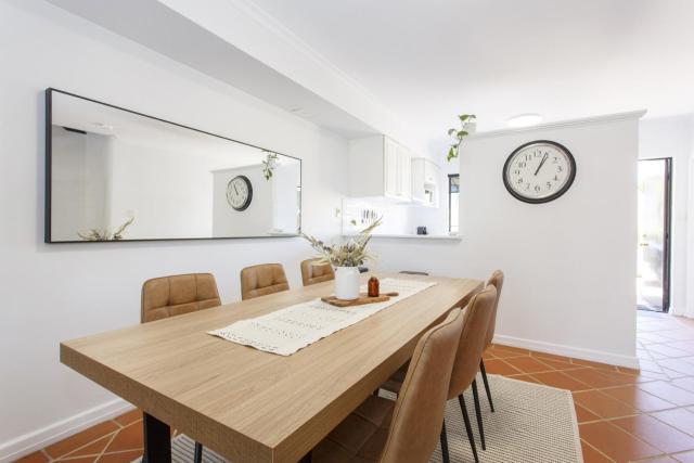 Terrace Heaven - Luxe Retreat in Fremantle